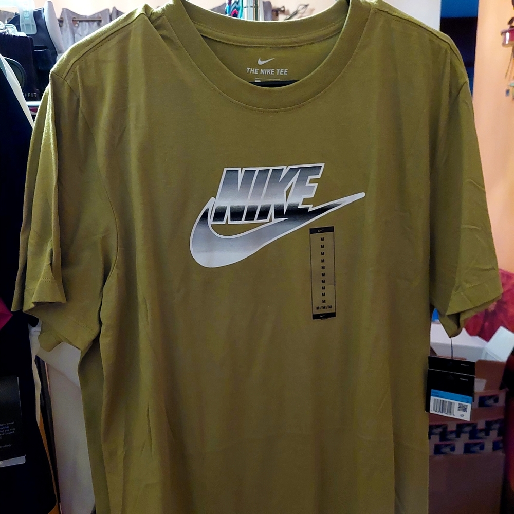 Men nike t shirt